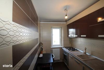 Apartament cu 3 camere semidecomandat, mobilat în Tomis Nord - 1