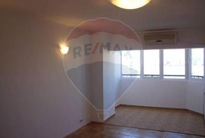 Apartament cu 4 camere decomandat, mobilat în Unirii - 8