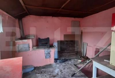 Casă cu 3 camere cu Teren 3000 Mp în Periferie - 2