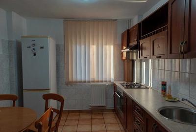 Apartament cu 2 camere decomandat în Republicii - 5