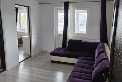 Apartament cu 3 camere semidecomandat în Hipodrom - 1