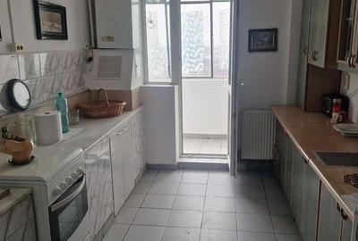 Apartament cu 2 camere decomandat în Republicii - 5