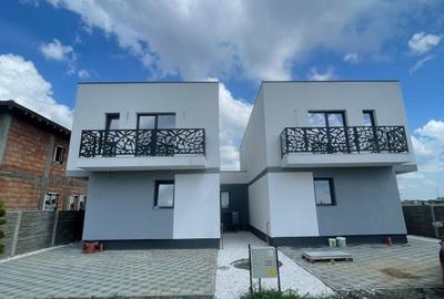 Jumatate de duplex finalizat, despartit prin camera tehnica - 14