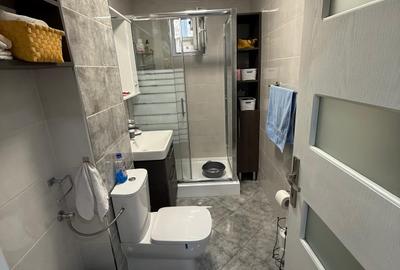 Apartament cu 4 camere semidecomandat, mobilat în Policlinica - 5