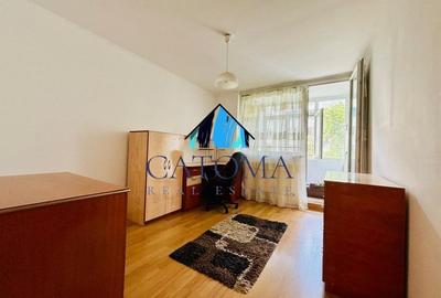 1 Decembrie | Centrala proprie | Etaj 1/4 - 9