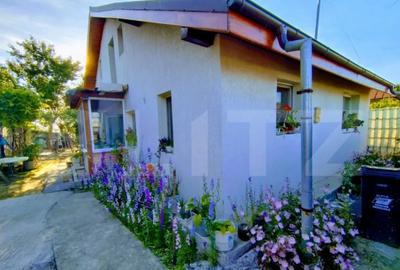 Casă cu 3 camere cu Teren 950 Mp în Șimnicu de Sus