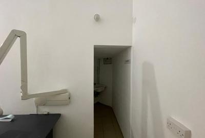 Spatiu comercial zona McDonald s 35,21mp pretabil cabinet medical - 11