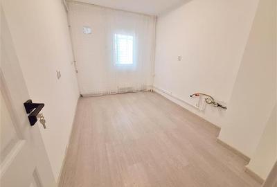 Apartament cu 3 camere decomandat în 9 Mai - 6