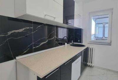 Apartament cu 2 camere decomandat în Mircea cel Bătrân