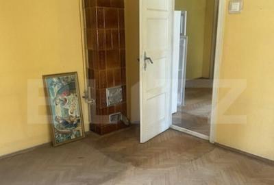 Apartament 2 camere, necesita renovare, zona Centrala, str. - 10
