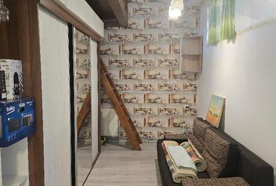 Inchiriez apartament in casa si curte in Deva, situat la etajul 1, - 1