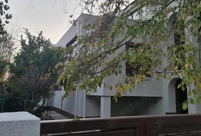 Casă cu 4 camere cu Teren 312 Mp în Central - 5