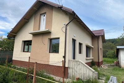 Casă cu 3 camere cu Teren 1400 Mp în Breaza de Jos - 4