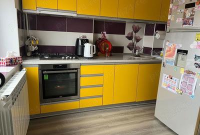 Apartament cu 3 camere decomandat în Central - 3