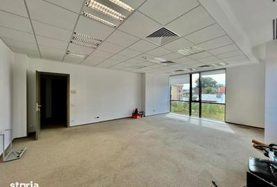 Spațiu comercial, de 50 mp, în Centrul Civic - 11