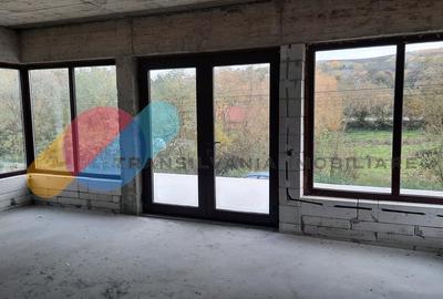 Casa, 1553 mp teren, zona linistita, sat Cara - 6