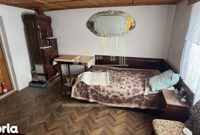 Casă cu 4 camere cu Teren 3038 Mp în Mălureni - 9