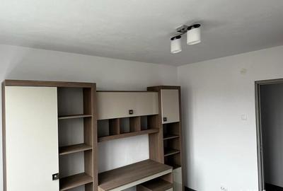 Apartament cu 4 camere în Motru - 6