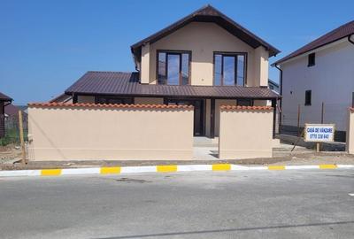 VILA DEOSEBITA VALU LUI TRAIAN P+M - 11