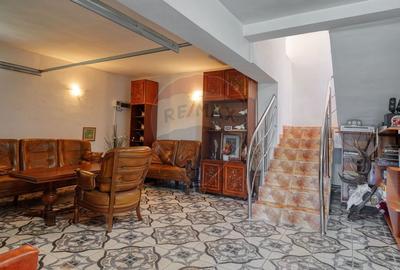Casa/vila vanzare in Moieciu de jos, Sat. Drumul Carului 263 mp - 35