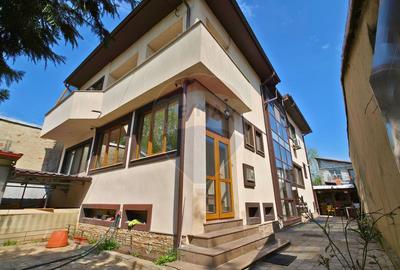 Casă individuală cu 7 camere cu Teren 350 Mp în Giulești - 5