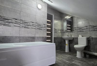 Apartament cu 3 camere semidecomandat în Central - 8