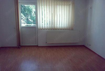 Casă cu 4 camere cu Teren 100 Mp în Calea Călărașilor - 2