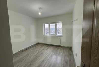 Apartament cu 4 camere decomandat în Central - 4