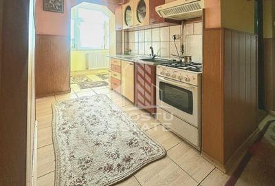 Apartament cu 2 camere decomandat, mobilat în Dacia