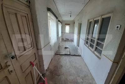 Casă cu 2 camere cu Teren 1160 Mp în Central - 6