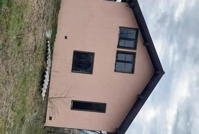 Casă cu 4 camere cu Centrală Termică în Miclești - 3