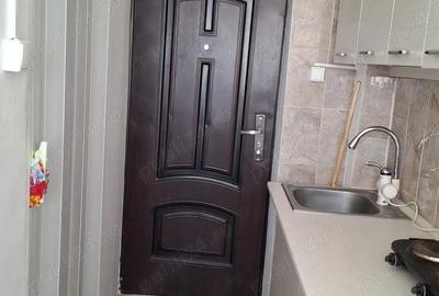 Garsonieră decomandată în Central - 1