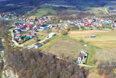 Teren de 2550 mp, în Budești - 4