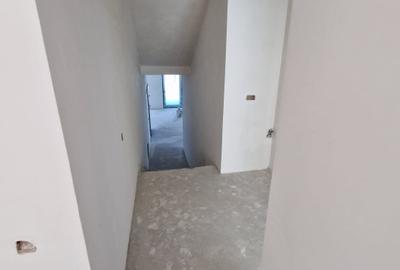 Apartament cu 4 camere in vila, 94 mp in stadiu semifinisata, cartierul Gruia - 2