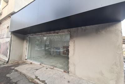 Birou, de 20 mp, în Titan - 2