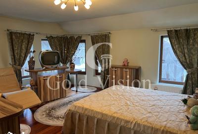 Casă cu 5 camere cu Teren 600 Mp în Central - 10