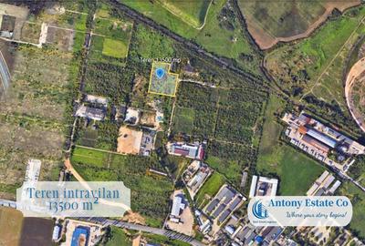 Teren de 13500 mp, în Central - 2