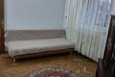 Apartament cu 3 camere decomandat în Central - 4