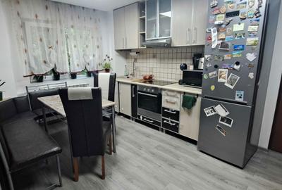 Apartament cu 3 camere decomandat în Centura - 5