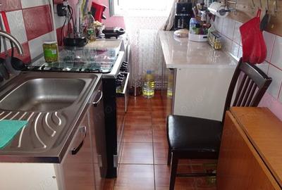 Vand apartament 2 camere decomandat in Deva, zona Micro 15, etaj 5, BECI + PARCARE Vand apartament 2 camere decomandat in Deva, zona Micro 15, etaj 5, BECI + PARCARE - 3