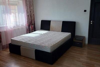 Apartament cu 3 camere în Valu lui Traian - 2