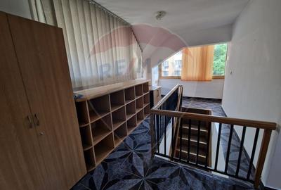 Casa / Vila P+1+M/ de inchiriat / 232 mp / Ultracentral - 12