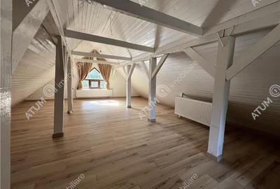Cabana cu 7 camere 7 bai si teren 1000 mp in Avrig zona Mlaci - 22