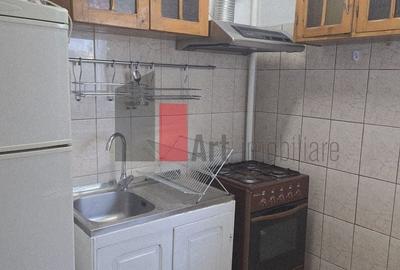 Garsonieră decomandată, mobilată în Costin Georgian - 8