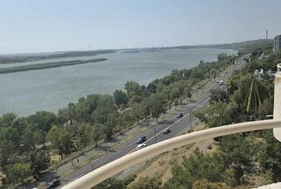 Apartament cu 3 camere decomandat în Faleză - 1