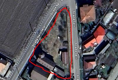 Constructie edilitar industriala: parter,etaj,mansarda curte, anexe. - 10