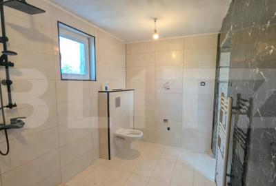 Casă cu 7 camere cu Teren 1790 Mp în Bungetu - 5
