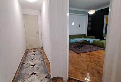Apartament cu 2 camere semidecomandat în P-ța Romană - 13