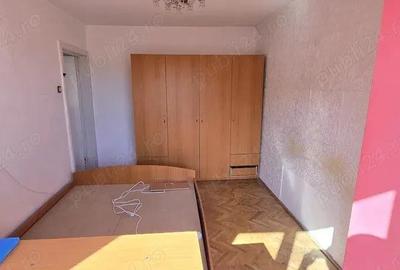 Apartament 4 camere Dacia semidecomandat amenajat centrala proprie - 1