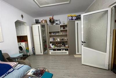 Apartament 3 camere de vanzare zona 23 August Tulcea